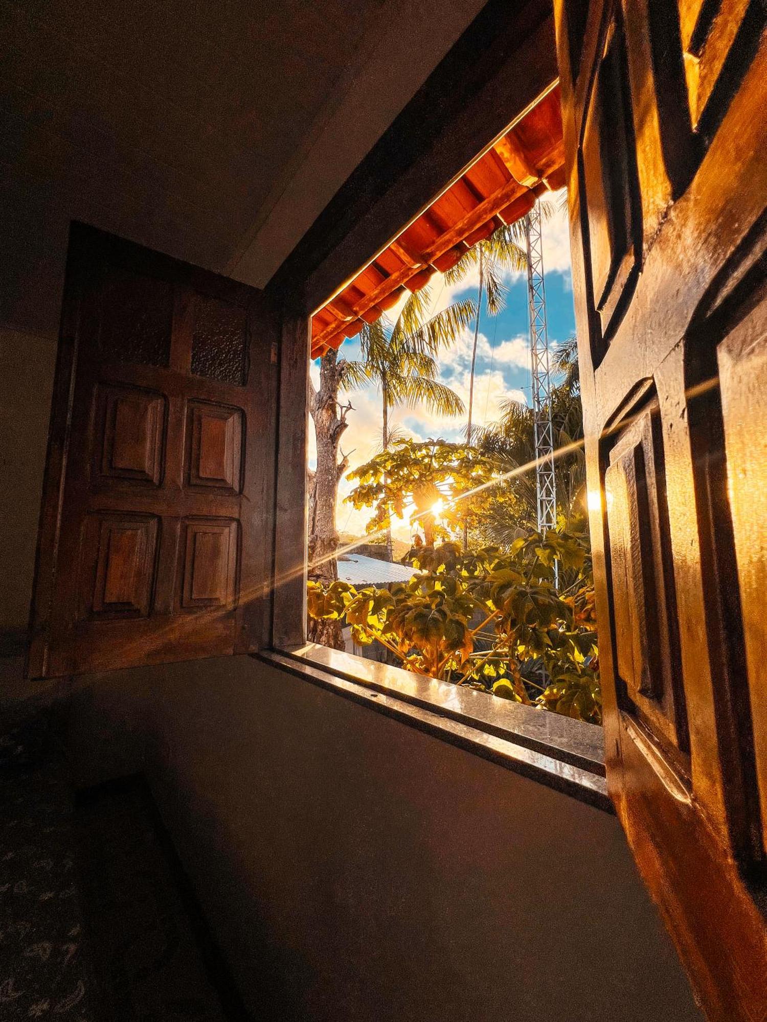 Hostel Zen - Casa Na Floresta Итакаре Экстерьер фото